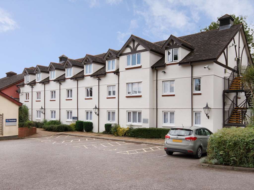 Travelodge Cardiff Whitchurch Extérieur photo